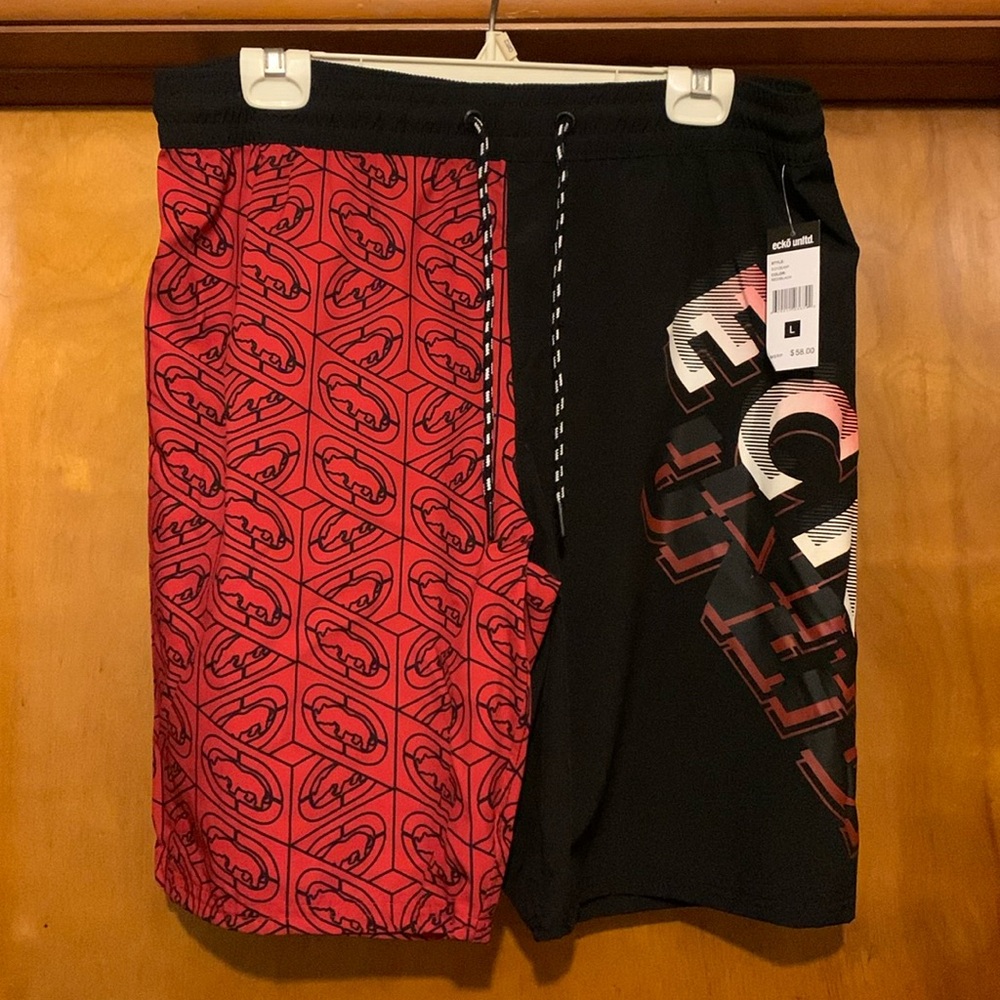 NWT Ecko Unlimited Size L Red/Black Logo Shorts